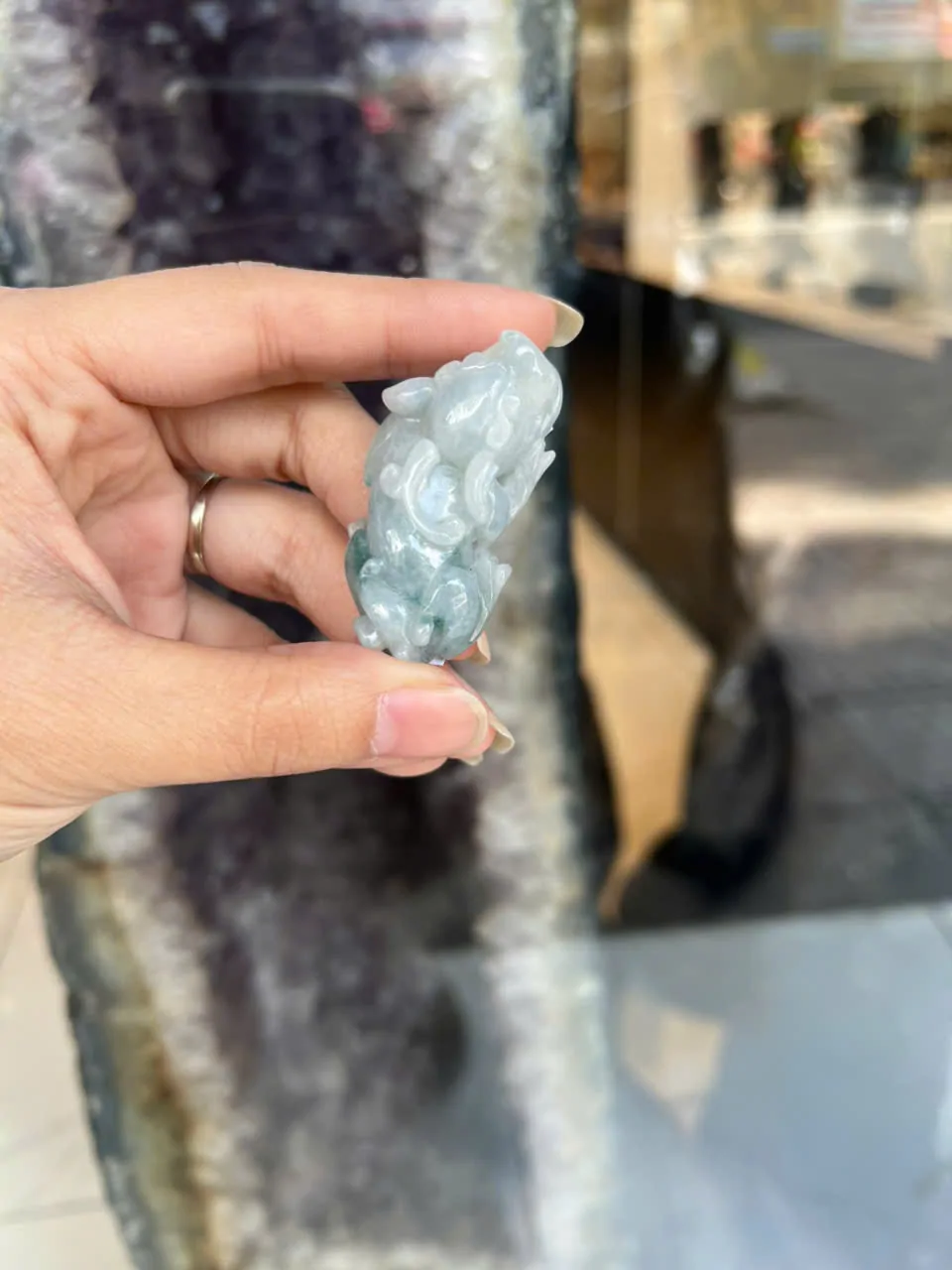 Tỳ hưu ngọc phỉ thúy xanh đậm vân mây A+++++ (GCN 17635 - 27.38 gr) S6897-S1-5969